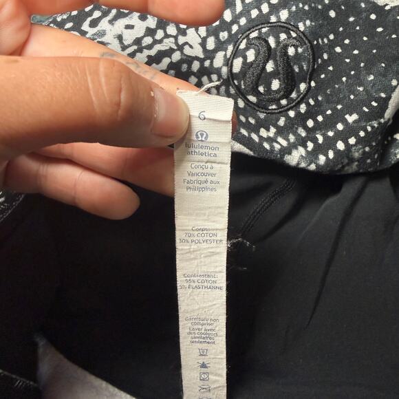 Lululemon Scuba Hoodie III 6 - Picture 4 of 5